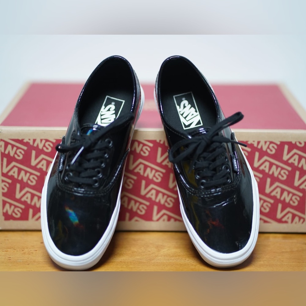 Vans Authentic Patent Leather Oil Slick- W Size 8